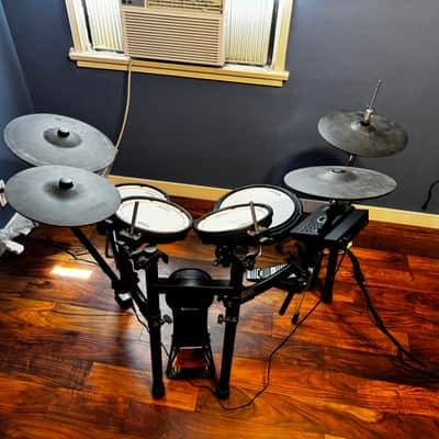 Roland TD-17KVX2 V-Drum Kit with Mesh Pads 2022 - Present - Black (Hi-Hat stand included!)