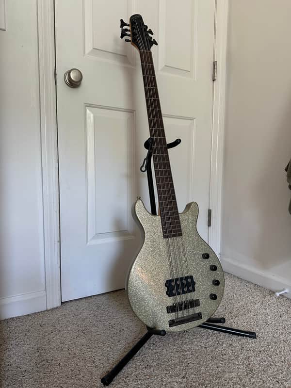 Carlo Robelli 8 String Bass (Glitter) image 1