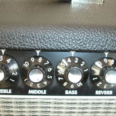 2007 Fender '65 Twin Reverb Reissue 85-Watt 2x12" Guitar Combo Amp w/ Footswitch image 6