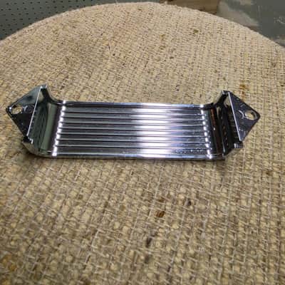 Rickenbacker 4001 pickup cover image 3