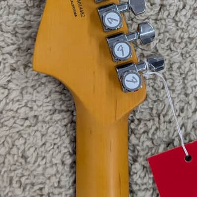Mint Fender American Ultra II Meteora®, Ebony Fingerboard, Texas Tea + HS Case image 9
