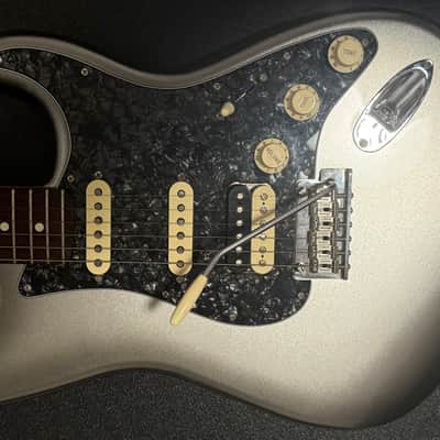 Fender 70th Anniversary American Professional II Stratocaster 2023 image 5