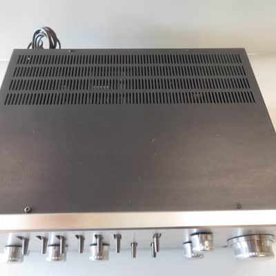 Kenwood KA-8006 mid 1970's - silver faceplate image 4