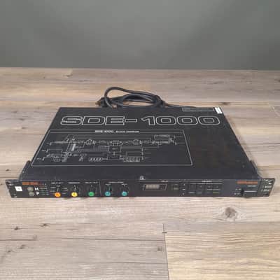 Roland SDE-1000 Digital Delay | Reverb