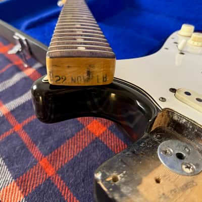 Fender Stratocaster with Rosewood Fretboard 1966 - 1971 - Sunburst image 18