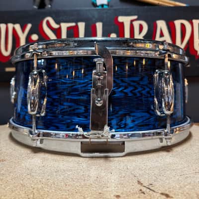 Slingerland No. 161 Deluxe Student Model 5.5x14" 6-Lug Snare Drum with Stick-Saver Hoops 1964 - 1976 - Blue Agate Pearl image 3