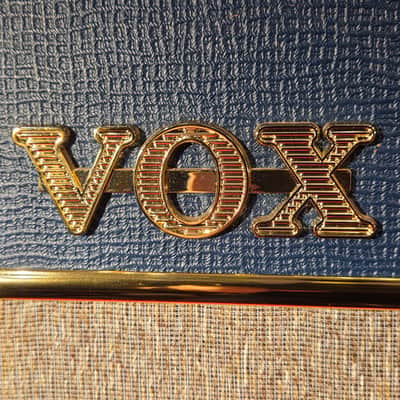 Vox AC4C1-BL Limited Edition 4-Watt 1x10" Guitar Combo Blue w/ Tygon Cloth image 2