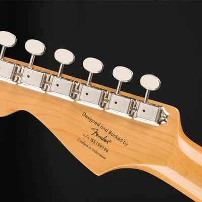 Squier Classic Vibe '60s Stratocaster, Laurel in Candy Apple Red image 6