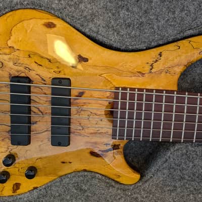 Roscoe SKB3006 - Gloss Spalted Maple image 3