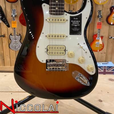 Fender Player II Stratocaster HSS, Rosewood Fingerboard, 3-Color Sunburst image 2