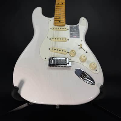 Fender Ultra Luxe Vintage '50s Stratocaster - White Blonde image 3