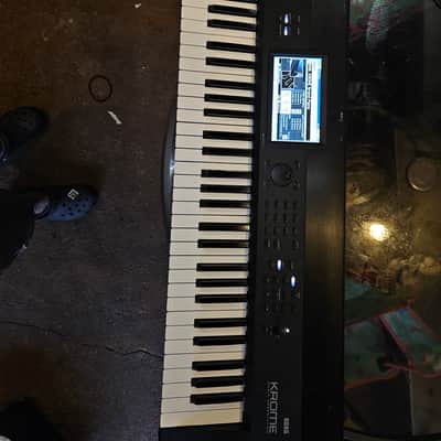 Korg KROME 73-Key Synthesizer Workstation 2010s - Black image 1