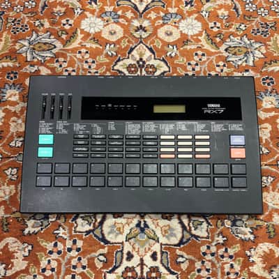 Yamaha RX7 Digital Rhythm Programmer 1987 - Black