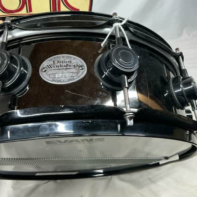 DW Drum Workshop 14x5.5 Nickel Over Brass Snare Drum image 9