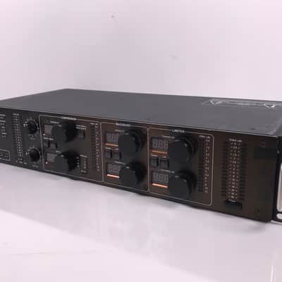 Waves MaxxBCL Mastering Limiter Compressor Bass Processor Maxx BCL