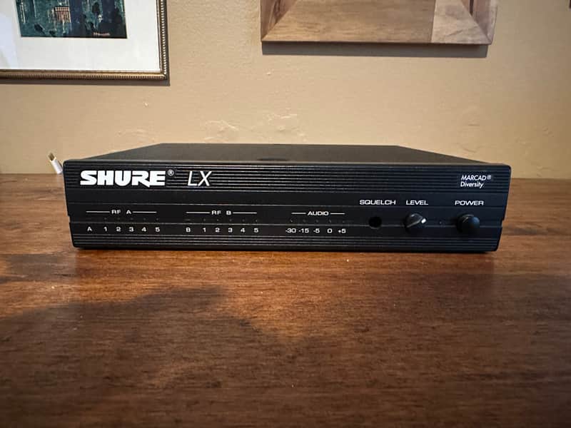Shure LX4-V Wireless Receiver image 1