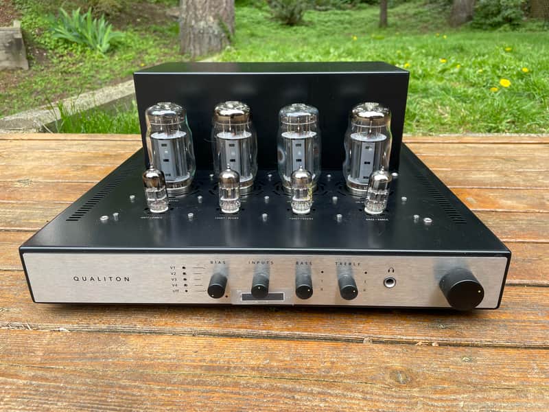 Qualiton X200 Integrated Tube Amplifier – KT120s -Original Box & Packaging