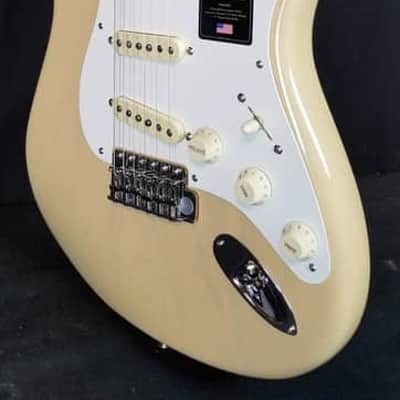 Fender American Vintage II 1957 Stratocaster, Ash Body, Maple FB, Vintage Blonde, w/HSC image 6