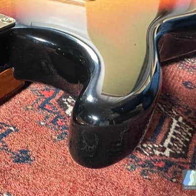 Fender Stevie Ray Vaughan Stratocaster 1998 3-Color Sunburst image 11