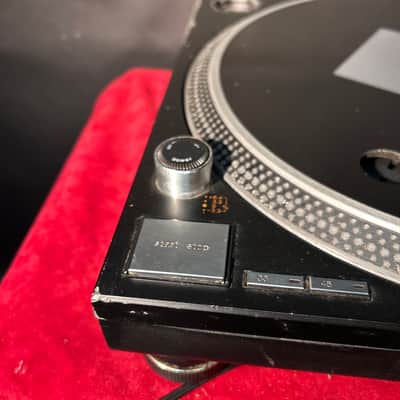 Technics SL1200MK6 Quartz Direct Drive DJ Turntable - Black image 4