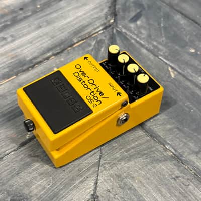 Boss OS-2 OverDrive/Distortion (Silver Label) 1990 - Present - Yellow image 2