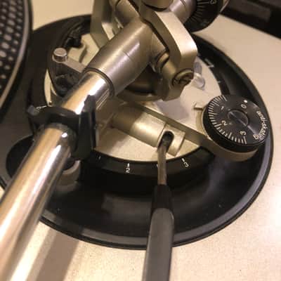 Technics SL-1200 MK2 1979 Silver image 9
