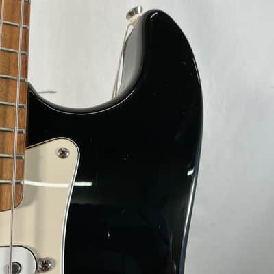 Fender Standard Stratocaster Left-Handed with Rosewood Fretboard 2003 - Black image 6