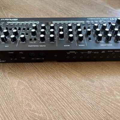 Roland SE-02 Boutique Series Synthesizer Module 2017 - Present - Black image 3