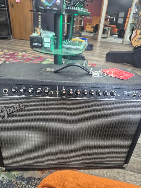 Fender Champion 100 2-Channel 100-Watt 2x12" Solid State Guitar Combo 2013 - 2024 - Black image 1