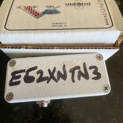 Catalinbread V8 Fuzz Engine 2010s - White image 3