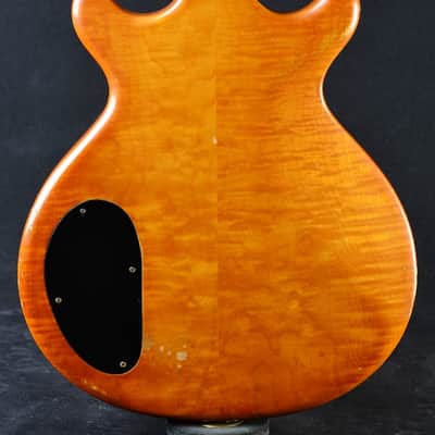 Oasis Bass by Gary Cooper from Alembic 1977-1983 Amber image 7