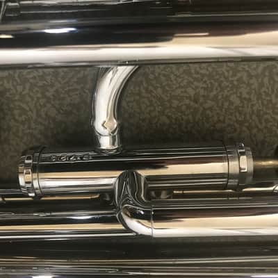 Getzen Single valve tenor bugle Mid ‘60’s - Silver / Chrome image 3