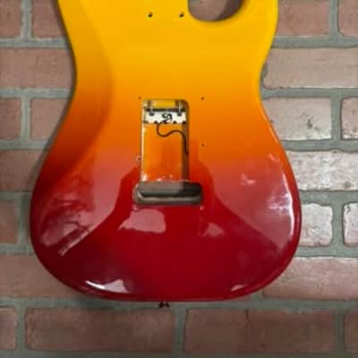 Fender Player Plus Strat Body Lefty Tequila Sunrise image 3