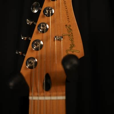 Fender Player II Stratocaster HSS 2024 - Present - Hialeah Yellow image 5