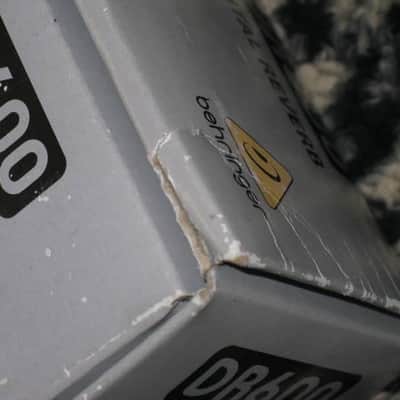 very near A+ (rarely used) Behringer DR600 Digital Reverb (Stereo), DR-600 + box, paperwork, battery, and strings image 20