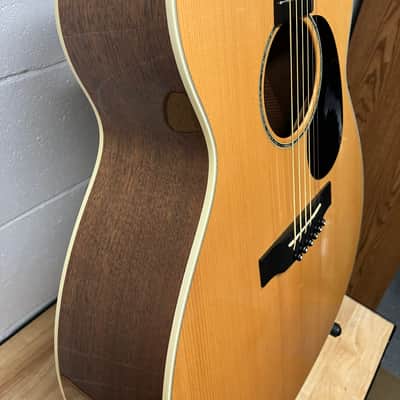 Martin JC-16WE 2003 - Jumbo Cutaway, Walnut Premium Edition w/OEM Hardcase & Electric P/U image 3