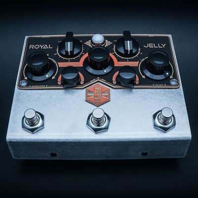Beetronics Royal Jelly Fuzz/Overdrive Blender Demo Model image 2