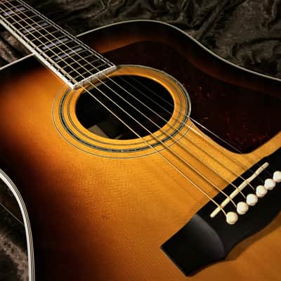 Guild D-55 2013 Sunburst New Hartford Built Guild Acoustic D55 Very Good Condition Dreadnought image 9