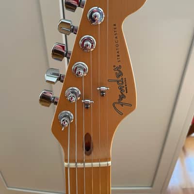Fender American Standard Stratocaster with Maple Fretboard 1998 w/ Hard Case OHSC - Candy Apple Red image 4
