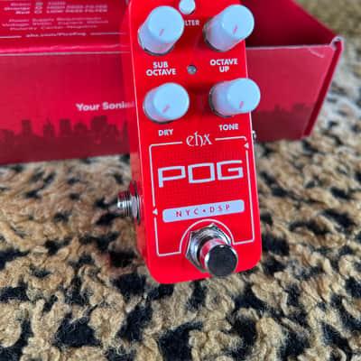 Electro-Harmonix Pico POG Polyphonic Octave Generator Pedal image 4