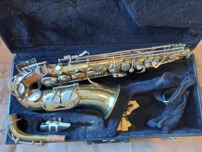 Olds Parisian Ambassador Alto Saxophone, France, Good Condition image 1