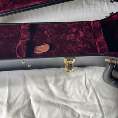 Early 2000's Gibson Custom Shop "Custom/Art/Historic" Les Paul Black Tolex Plush Hardshell Case image 11