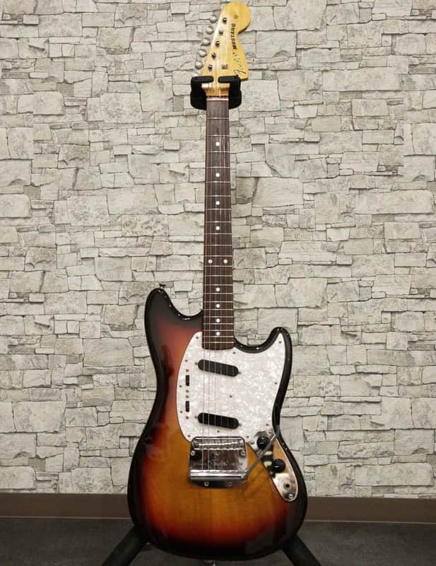 Fender MG-69 Mustang Reissue MIJ