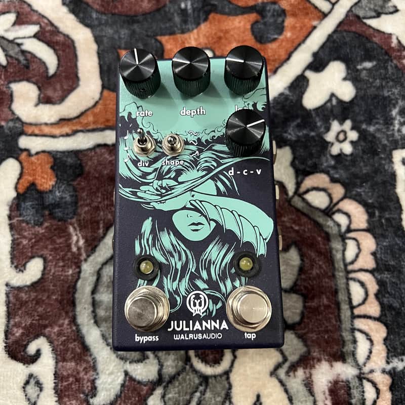 Walrus Audio Julianna Deluxe Chorus / Vibrato 2020 - Present - Blue image 1