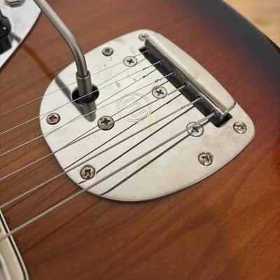 Fender Vintera '60s Jaguar with Pau Ferro Fretboard 2019 - 2023 - 3-Color Sunburst - Upgraded image 6