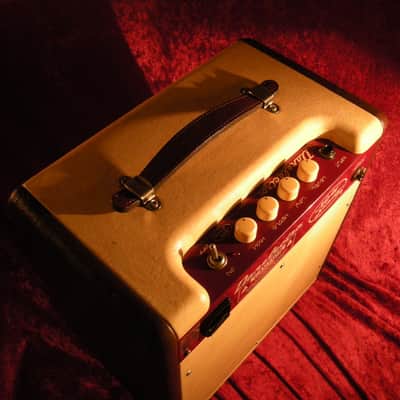 Danelectro Nifty Seventy N70 Bass Guitar Amp - Rare! image 4