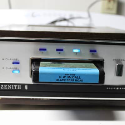 Restored Zenith D762W-1 8 track player image 3