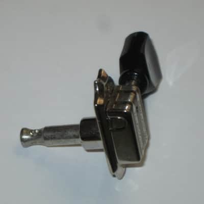 ONE near A+ genuine Gibson (Kluson) Deluxe Vintage Style Tuner for high D, A, low E side - PMMH model but with Black BUTTON (& says KLUSON DELUXE) + screws, washer, & nut with threaded shaft - HARDWARE: Nickel (from 2013 LPJ - NO guitar included) image 6