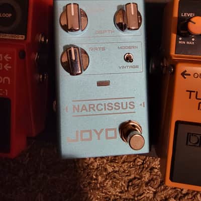 Joyo Narcissus 2020s - Metallic Blue image 1