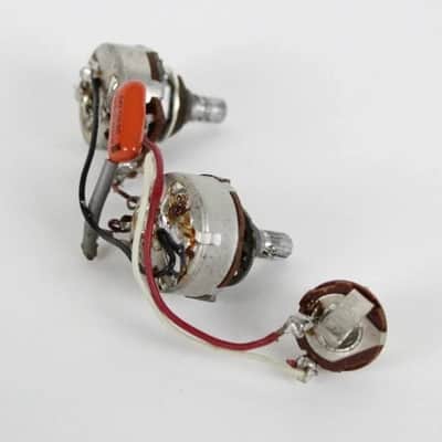 1986 Vintage Fender Precision/Jazz/Telecaster Bass POTs with Knobs 1980s USA image 3